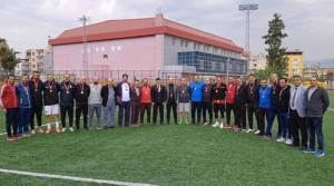 İskenderun’da Öğretmenlerden Ders Gibi Futbol Turnuvası