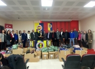 İskenderun Fenerbahçeliler Derneği’nden Minik Öğrencilere Kıyafet Yardımı