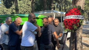 Gazeteci Mustafa Mert’in Kayın Babası Dualarla Toprağa Verildi